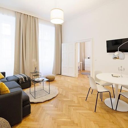 Franz 21 - Typical Viennese Apartment In The Heart Of Wien Exterior foto
